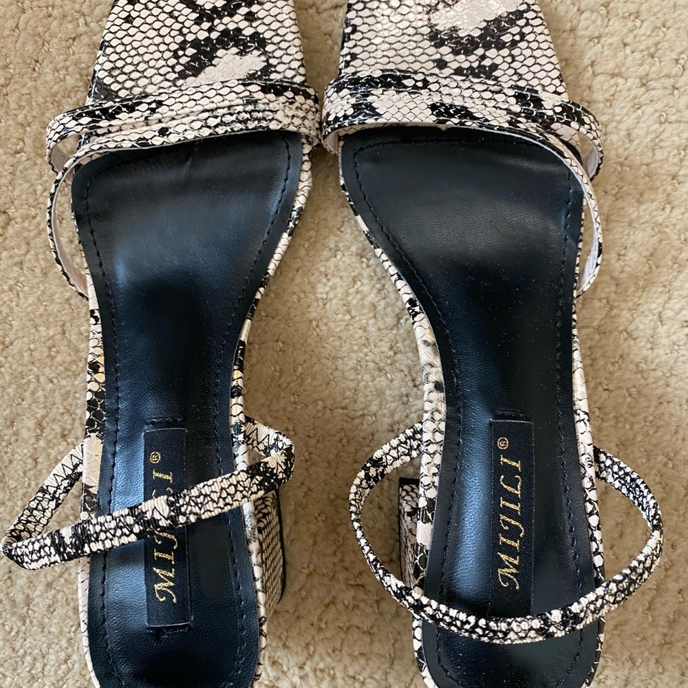Faux Croc Slingback Sandles